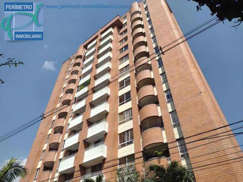 Apartamento — El Poblado, Medellín
